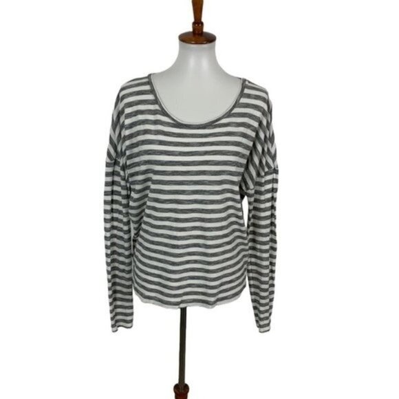 Lucy Women's Long Sleeve Tee Top Medium Gray White - Picture 1 of 5
